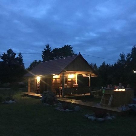 Maenniste Holiday Home Hiievalja Exterior foto