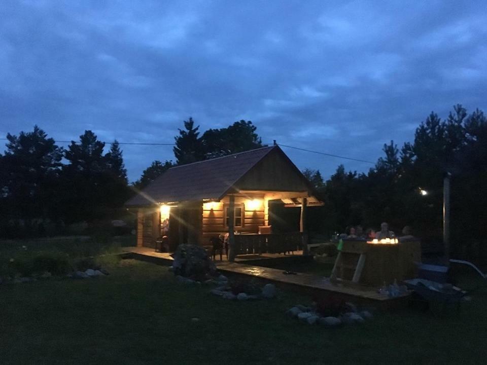 Maenniste Holiday Home Hiievalja Exterior foto